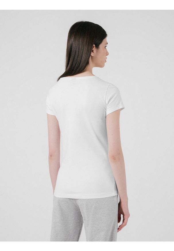 4f - 4F T-shirt slim gładki damski S. Okazja: na co dzień. Kolor: biały. Materiał: bawełna, materiał, elastan. Długość rękawa: krótki rękaw. Długość: krótkie. Wzór: gładki. Styl: sportowy, casual