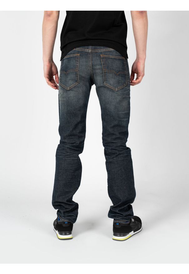 Diesel Jeansy "Buster" | 00SDHC-084ZU-01 | Mężczyzna | Granatowy. Okazja: na co dzień. Kolor: niebieski. Długość: długie. Wzór: aplikacja. Styl: klasyczny, elegancki, casual