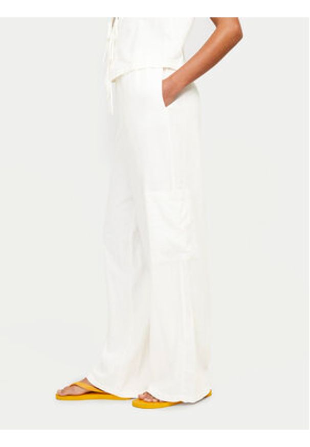 JJXX Spodnie materiałowe Breeze 12269769 Biały Wide Leg. Kolor: biały. Materiał: wiskoza, len