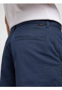 Lee - LEE MĘSKIE SPODENKI MATERIAŁOWE LEE RELAXED CHINO SHORT DEEP NAVY 112363934. Materiał: materiał #6