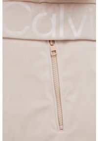 Calvin Klein Jeans kurtka damska kolor beżowy zimowa oversize. Kolor: beżowy. Sezon: zima #5