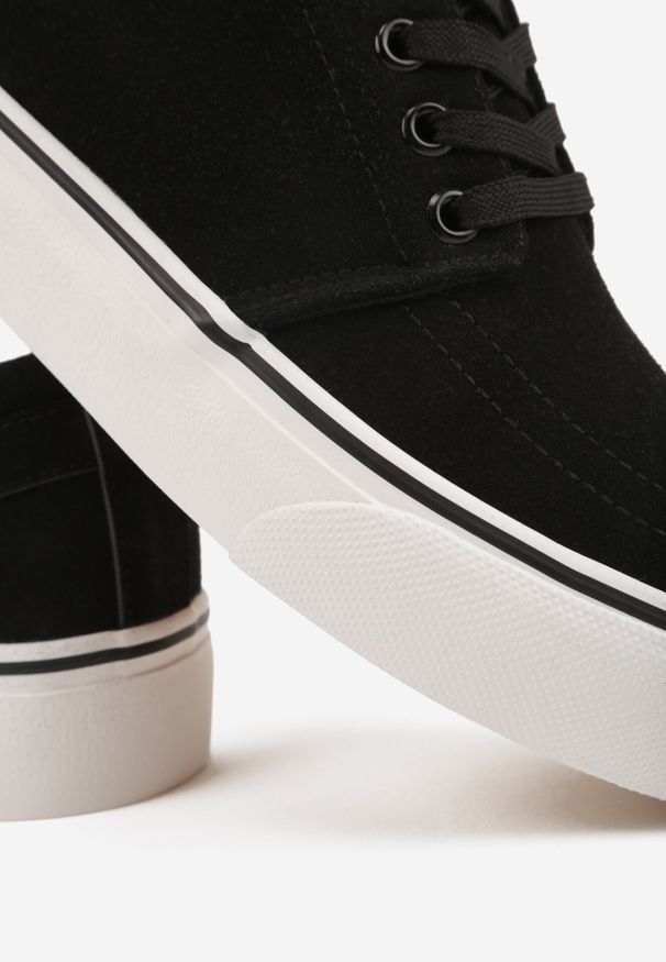 Born2be - Czarne Klasyczne Tenisówki z Ozdobnym Paskiem przy Podeszwie Ranora. Zapięcie: pasek. Kolor: czarny. Materiał: jeans, dresówka. Szerokość cholewki: normalna. Wzór: gładki. Styl: klasyczny