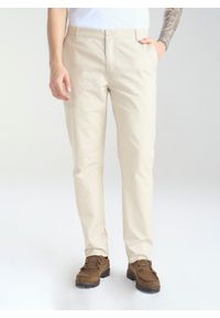PAKO LORENTE – Beżowe męskie spodnie chino P24SF-WX-004-E-0 - Pako Lorente. Kolor: beżowy. Materiał: bawełna. Sezon: wiosna. Styl: klasyczny #1