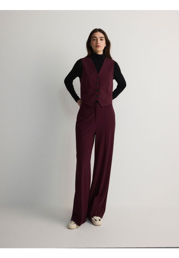 Reserved - Garniturowa kamizelka z wiskozą - burgundowy. Kolor: czerwony. Materiał: wiskoza
