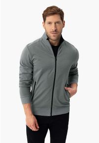 Volcano - Bluza ze stójką B-MONTERO. Okazja: do pracy, na co dzień, na spotkanie biznesowe. Typ kołnierza: kołnierzyk stójkowy. Materiał: dzianina, bawełna, materiał. Styl: casual, sportowy, biznesowy #1