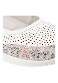 Półbuty damskie S.Barski, ze skóry naturalnej licowej ażurowa cholewka lekka podeszwa wygodne casual, białe, LR61-7036. Okazja: na co dzień. Kolor: biały. Materiał: skóra. Szerokość cholewki: normalna. Wzór: ażurowy. Styl: casual #5