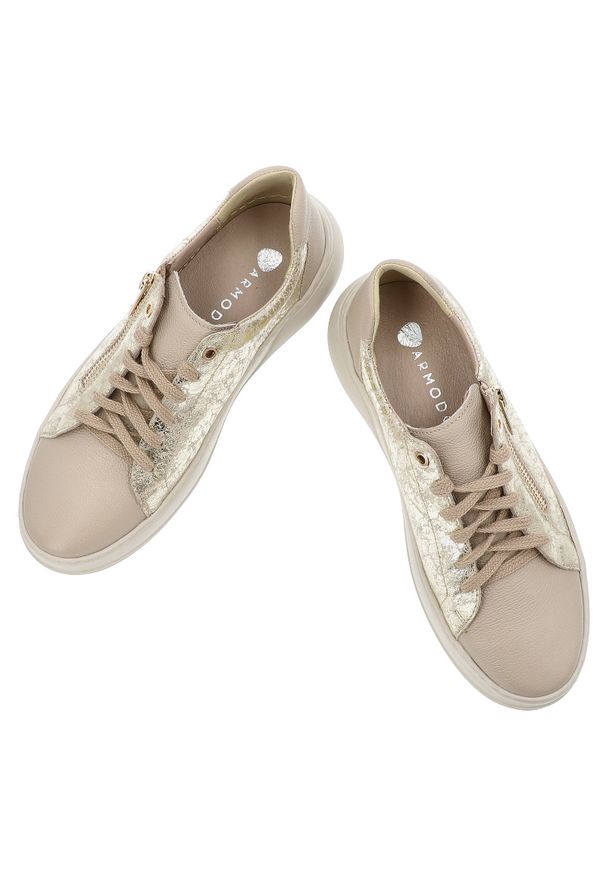 Beżowe Sneakersy Armodo Modne Obuwie Damskie. Zapięcie: sznurówki. Kolor: beżowy. Materiał: skóra. Szerokość cholewki: normalna. Wzór: aplikacja