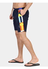 Kąpielówki męskie Nautica Pietro 7". Kolor: niebieski, czerwony, wielokolorowy. Styl: sportowy, klasyczny