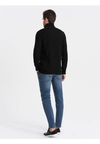 Ombre Clothing - Dzianinowy sweter męski z rozpinaną stójką - czarny V3. Typ kołnierza: kołnierzyk stójkowy. Kolor: czarny. Materiał: dzianina #2