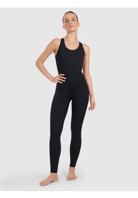 4f - 4F Kombinezon do jogi i pilatesu szybkoschnący damski - czarny XS. Kolor: czarny. Materiał: dzianina, elastan, tkanina, syntetyk, materiał, skóra. Wzór: gładki, ze splotem. Sport: joga i pilates #1