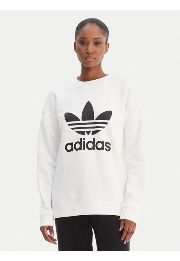 Adidas - adidas Bluza Trefoil GN2961 Biały Regular Fit. Kolor: biały. Materiał: bawełna