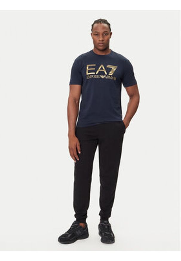 EA7 Emporio Armani T-Shirt 7M001189 AF17789 UB102 Granatowy Regular Fit. Kolor: niebieski. Materiał: bawełna