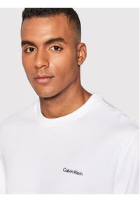 Calvin Klein Bluza K10K109926 Biały Relaxed Fit. Kolor: biały. Materiał: syntetyk, bawełna