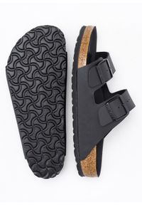 Klapki unisex czarne Birkenstock Arizona BF. Kolor: czarny. Sezon: lato. Styl: sportowy, młodzieżowy