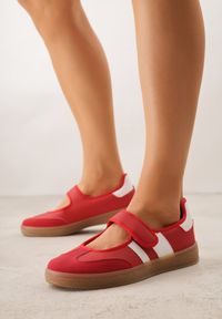 Renee - Czerwone Tenisówki Sneakeriny z Paskiem na Rzep Pirel. Okazja: na co dzień. Zapięcie: rzepy. Kolor: czerwony. Materiał: jeans, koronka. Wzór: gładki #6