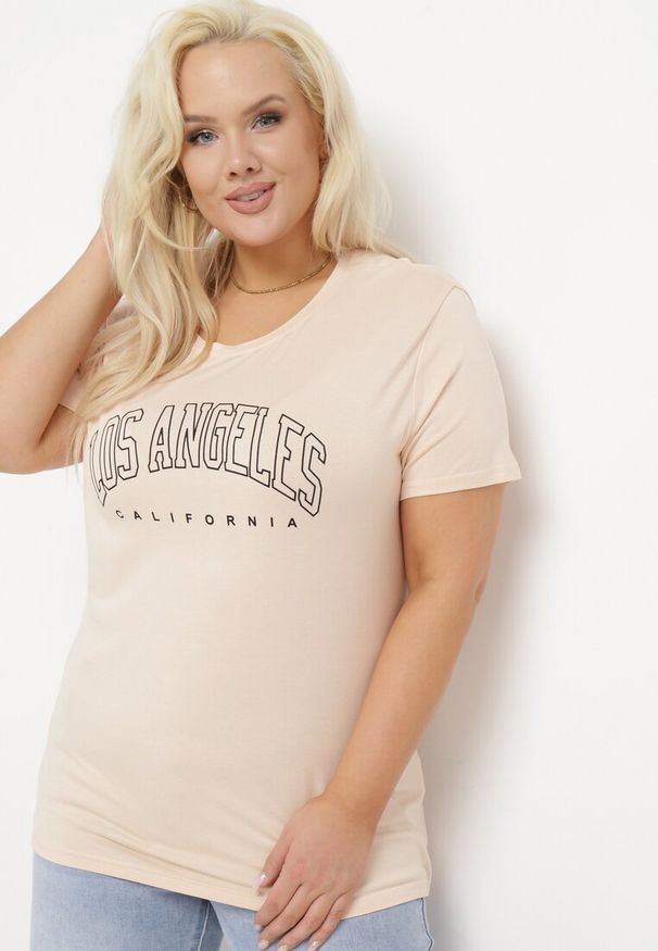 Born2be - Różowy T-shirt z Ozdobnym Napisem Elimetis. Okazja: na co dzień. Kolor: różowy. Wzór: napisy. Styl: casual