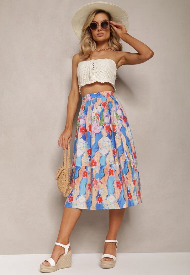 Renee - Niebiesko-Beżowa Bawełniana Spódnica o Rozkloszowanym Kroju w Abstrakcyjny Wzór Traipe. Okazja: na co dzień. Kolor: niebieski. Materiał: bawełna. Styl: elegancki, casual, klasyczny