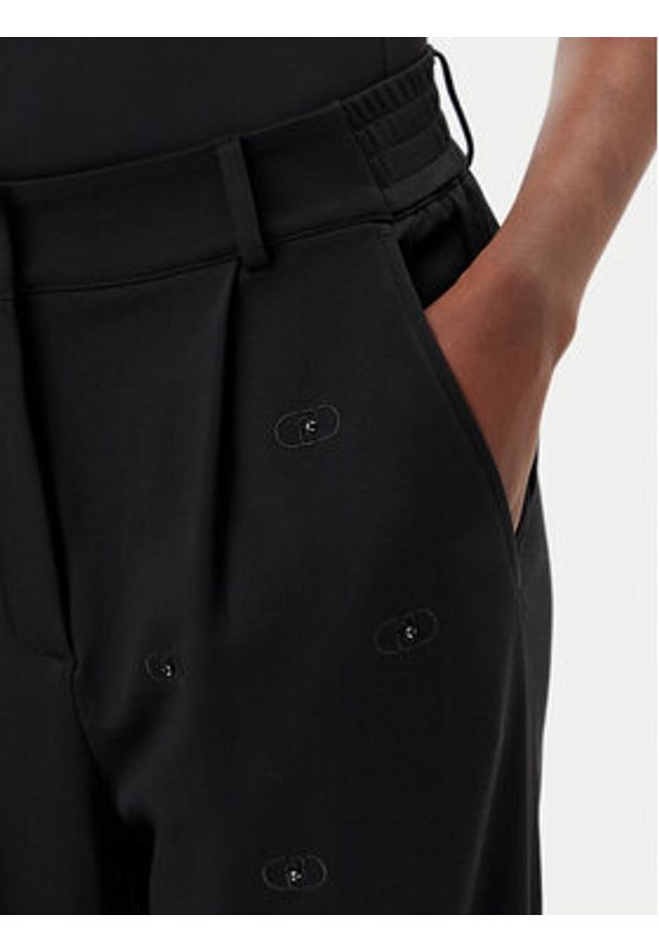 Liu Jo Sport Spodnie dresowe TA5193 J5942 Czarny Relaxed Fit. Kolor: czarny. Materiał: bawełna