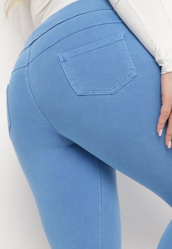 Born2be - Niebieskie Spodnie Skinny z Kieszeniami Afrina. Kolekcja: plus size. Kolor: niebieski. Długość: do kostek