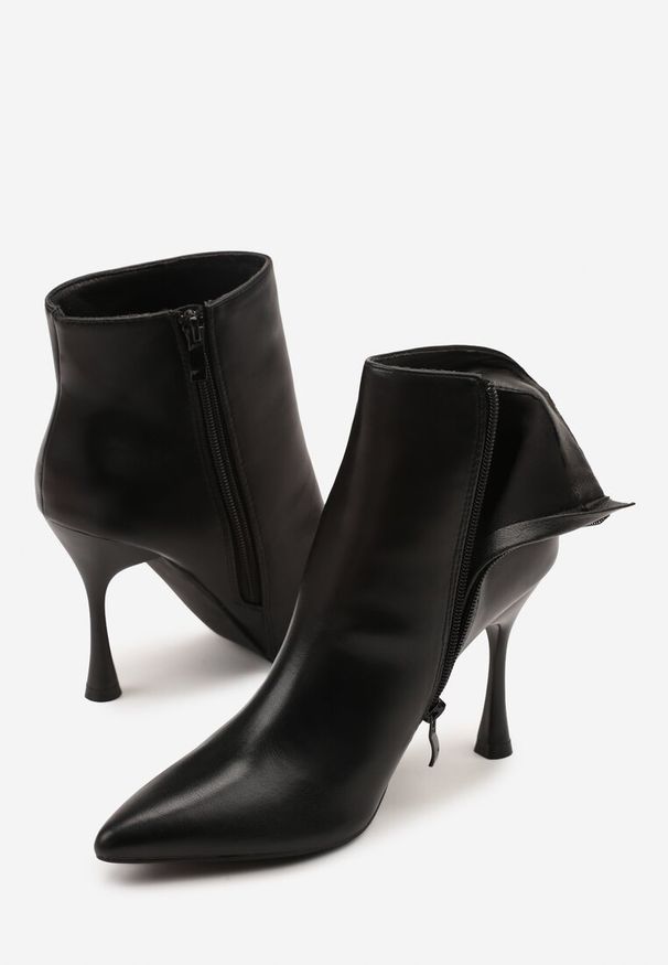 Renee - Czarne Klasyczne Botki na Szpilce Vices Tikolisse. Okazja: na co dzień. Kolor: czarny. Materiał: jeans, skóra. Obcas: na szpilce. Styl: klasyczny