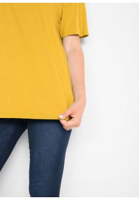 Długi shirt z dekoltem w szpic (5 sztuk), krótki rękaw bonprix żółty kanarkowy + kremowy miętowy + morelowy + czarny + biały. Kolor: żółty. Długość rękawa: krótki rękaw. Długość: krótkie #4