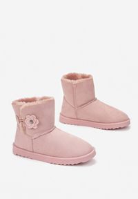 Born2be - Różowe Śniegowce Nororena. Nosek buta: okrągły. Zapięcie: bez zapięcia. Kolor: różowy. Materiał: futro, syntetyk. Szerokość cholewki: normalna. Wzór: kwiaty #6