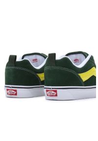 Vans tenisówki zamszowe Knu Skool kolor zielony VN0009QCBGN1. Nosek buta: okrągły. Kolor: zielony. Materiał: zamsz #4