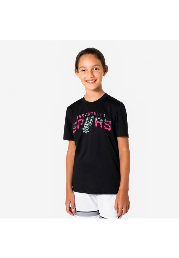 TARMAK - Koszulka do gry w koszykówkę dla dzieci Tarmak Kipsta NBA TS 900 Spurs. Kolor: czarny, wielokolorowy. Materiał: poliester, materiał. Sport: koszykówka