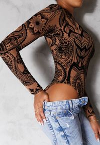 Renee - Brązowe Body z Siateczki Vonegno. Kolor: brązowy. Materiał: jeans, welur, skóra. Długość: długie. Wzór: kwiaty, aplikacja