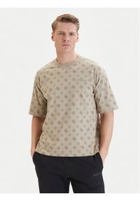 Guess T-Shirt Z6GI07 K2852 Beżowy Relaxed Fit. Kolor: beżowy. Materiał: bawełna #1