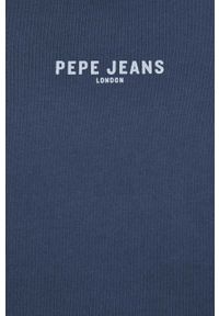 Pepe Jeans t-shirt bawełniany Raevon kolor granatowy z nadrukiem. Kolor: niebieski. Materiał: bawełna. Długość rękawa: krótki rękaw. Długość: krótkie. Wzór: nadruk #2