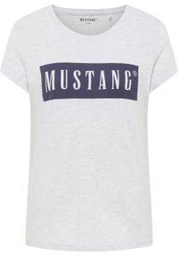 Mustang - MUSTANG ALINA C LOGO TEE DAMSKI T-SHIRT KOSZULKA LOGO LIGHT GREY MELANGE 1013220 4141. Okazja: do pracy, na co dzień. Materiał: jeans, skóra, bawełna. Długość: długie. Styl: casual, elegancki