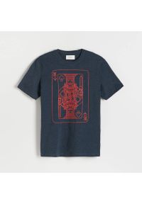 Reserved - T-shirt regular z nadrukiem - Granatowy. Kolor: niebieski. Wzór: nadruk