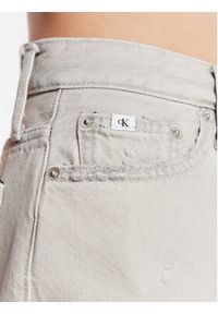 Calvin Klein Jeans Szorty jeansowe J20J220643 Szary Mom Fit. Kolor: szary. Materiał: bawełna