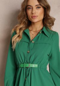 Renee - Zielona Koszulowa Sukienka z Gumką w Talii i Paskiem z Klamerką Jenele. Kolor: zielony. Materiał: skóra. Typ sukienki: koszulowe #4