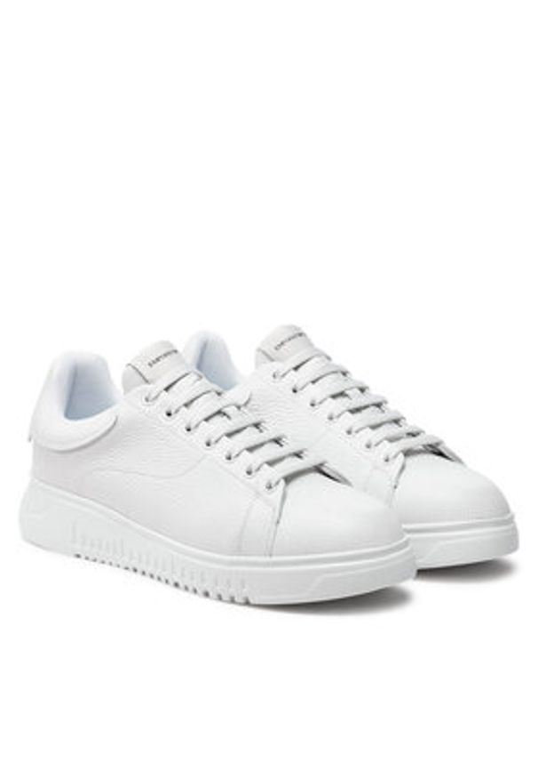 Emporio Armani Sneakersy X4X264 XF768 00001 Biały. Kolor: biały. Materiał: skóra