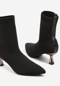 Born2be - Czarne Botki Vices na Metalicznej Szpilce Kaczuszce ze Skarpetową Cholewką Vamige. Okazja: na co dzień. Kolor: czarny. Materiał: jeans. Szerokość cholewki: normalna. Obcas: na szpilce. Styl: klasyczny, casual #3