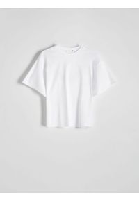 Reserved - T-shirt oversize z merceryzowanej bawełny - biały. Kolor: biały. Materiał: bawełna