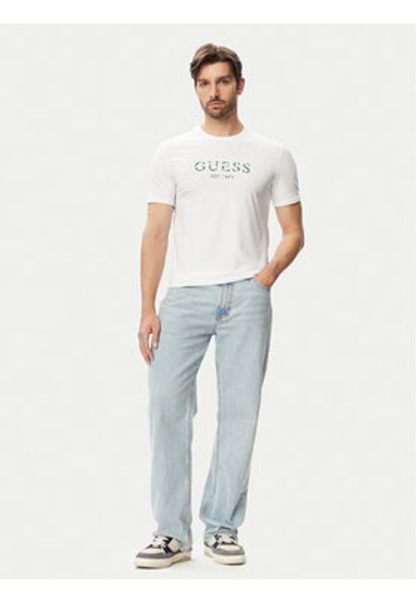 Guess T-Shirt M4YI38 J1314 Biały Regular Fit. Kolor: biały. Materiał: bawełna