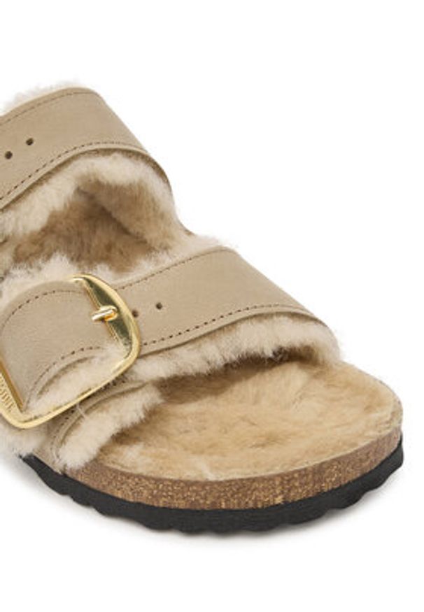 Birkenstock Klapki Arizona Big Buckle Shearling 1030384 Brązowy. Kolor: brązowy. Materiał: skóra