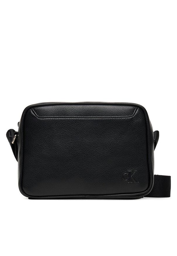 Saszetka Calvin Klein. Kolor: czarny