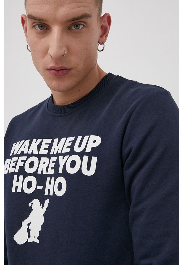 Jack & Jones Bluza męska kolor granatowy z nadrukiem. Okazja: na co dzień. Kolor: niebieski. Wzór: nadruk. Styl: casual
