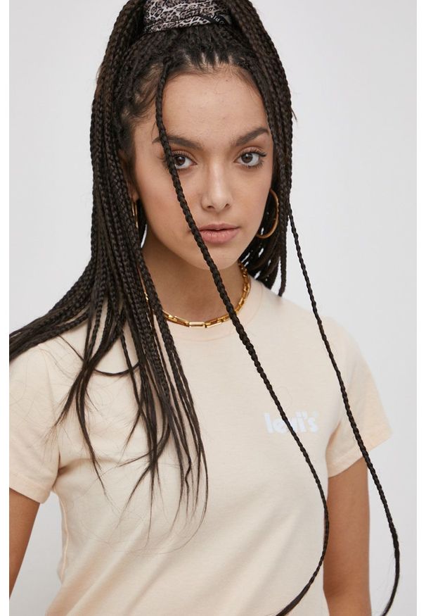 Levi's® - Levi's T-shirt bawełniany kolor różowy. Okazja: na co dzień, na spotkanie biznesowe. Kolor: różowy. Materiał: bawełna. Wzór: gładki. Styl: biznesowy, casual