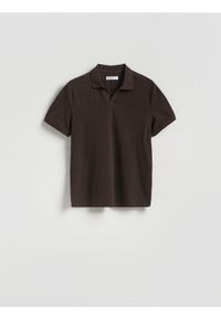 Reserved - Bawełniana koszulka polo - ciemnobrązowy. Typ kołnierza: polo. Kolor: brązowy. Materiał: bawełna #1