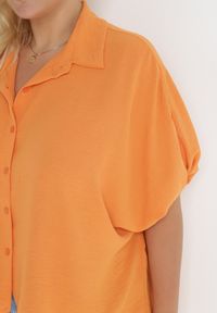Born2be - Pomarańczowa Koszula Kassousa. Okazja: na co dzień. Kolor: pomarańczowy. Materiał: tkanina. Długość: długie. Wzór: gładki. Styl: casual, klasyczny