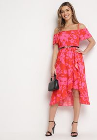 Born2be - Czerwono-Różowa Rozkloszowana Sukienka Midi Hiszpanka w Kwiaty Mirentta. Typ kołnierza: dekolt hiszpanka. Kolor: czerwony. Wzór: kwiaty. Typ sukienki: rozkloszowane. Styl: boho. Długość: midi #7