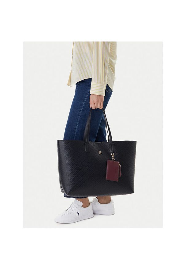 TOMMY HILFIGER - Torebka Tommy Hilfiger. Kolor: niebieski