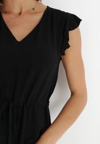 Born2be - Czarna Sukienka z Wiskozy Yorgebius. Kolor: czarny. Materiał: wiskoza. Wzór: aplikacja. Typ sukienki: rozkloszowane. Styl: wizytowy, klasyczny. Długość: midi #2