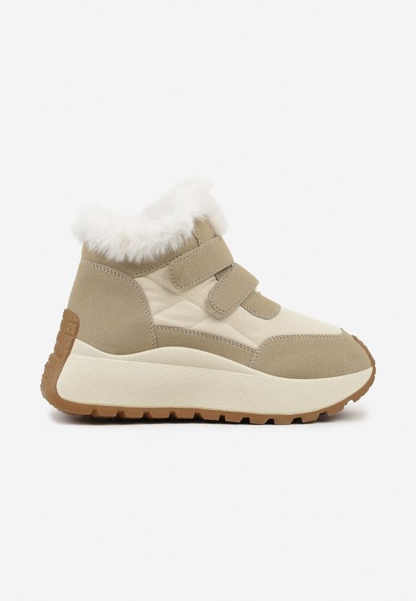 Renee - Beżowe Sneakersy Śniegowce Vices z Futerkiem na Platformie Zapinane na Rzep Nelosena. Okazja: na spacer. Zapięcie: rzepy. Kolor: beżowy. Materiał: futro. Szerokość cholewki: normalna. Sezon: zima. Obcas: na platformie. Sport: turystyka piesza