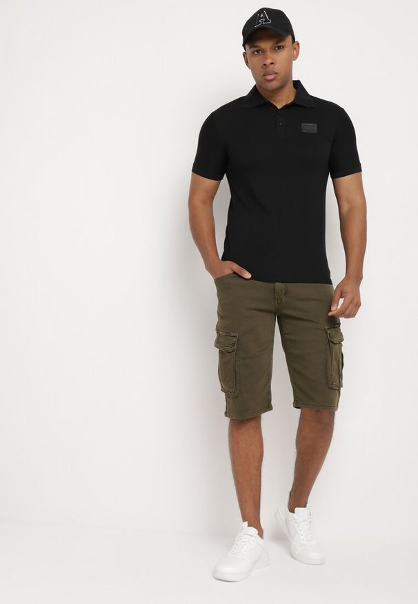 Born2be - Brązowe Szorty Bawełniane przed Kolano z Kieszeniami na Klapy Glicilla. Okazja: na co dzień. Kolor: brązowy. Materiał: bawełna. Styl: casual